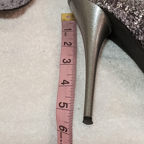 Qupid Women's Glitter/Velvet High 5.5"Heels Size 7 - Picture 13 of 15